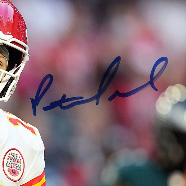 Kansas City Chiefs Patrick Mahomes Super Bowl LVII Photo Limited Signature  Edition Custom Frame
